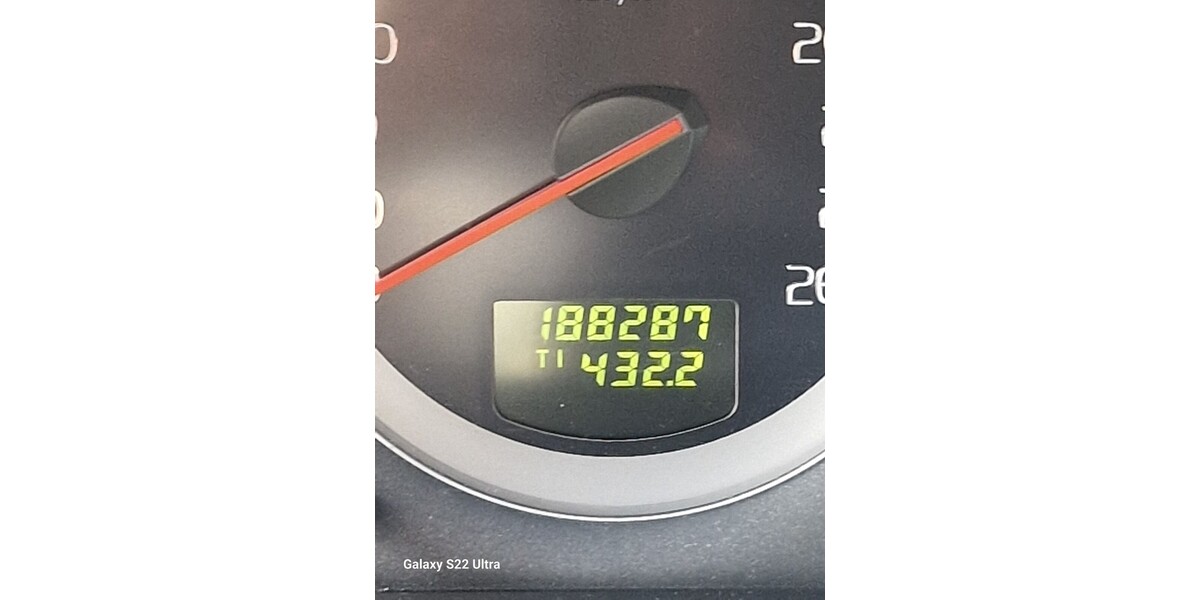 Volvo XC 90 188.000 km 11.000 &euro; Berlin 10178