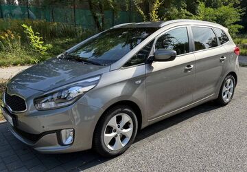 Kia Carens 151.000 km 7.450 &euro; Berlin 12524