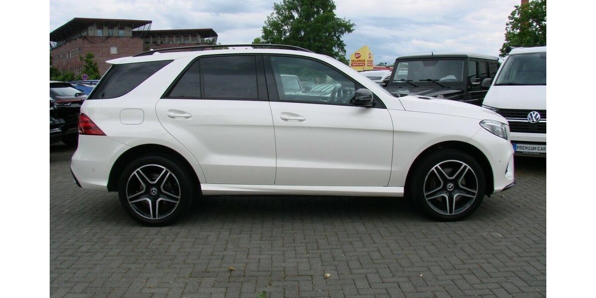 Mercedes-Benz GLE 350 AMG 4Matic Distronic+ Pano SHZ AHK 360º H& 125.123 km 34.980 &euro; Falkensee 14612