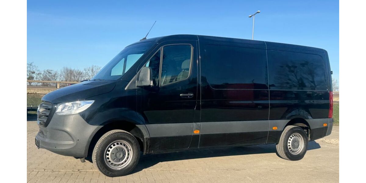 Mercedes-Benz Sprinter 188.500 km 23.800 &euro; Berlin 12099