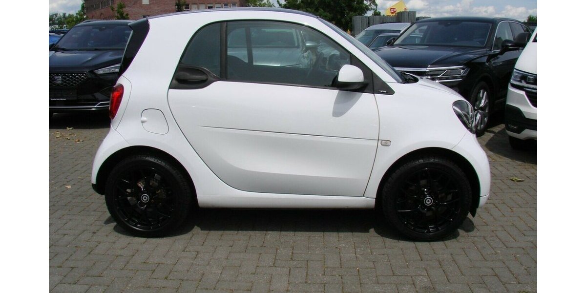 Smart ForTwo Prime Pano Leder Tempomat Cool & Media-Pake 85.132 km 11.980 &euro; Falkensee 14612