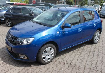 Dacia Sandero 88.768 km 7.800 &euro; Berlin 12057