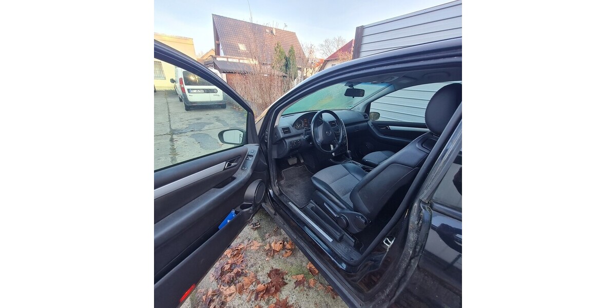 Mercedes-Benz A 170 242.003 km 1.200 &euro; Blankenfelde-Mahlow 15827