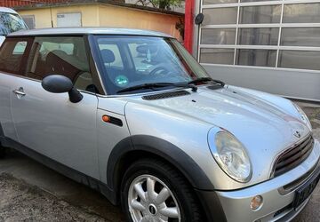 Mini ONE 184.000 km 900 &euro; Berlin 10247