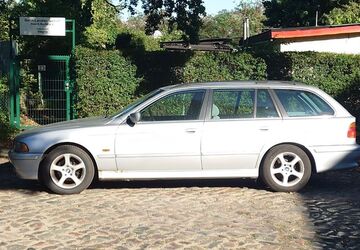 BMW 525 236.000 km 2.995 &euro; Berlin 12169