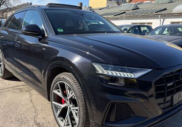 Audi Q8 94.215 km 49.990 &euro; Berlin 13187