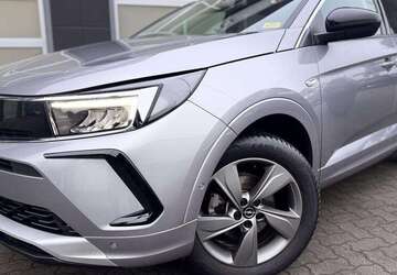 Opel Grandland X 20.134 km 24.495 &euro; Berlin 13127