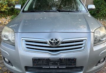 Toyota Avensis 300.000 km 2.700 &euro; Berlin 13053