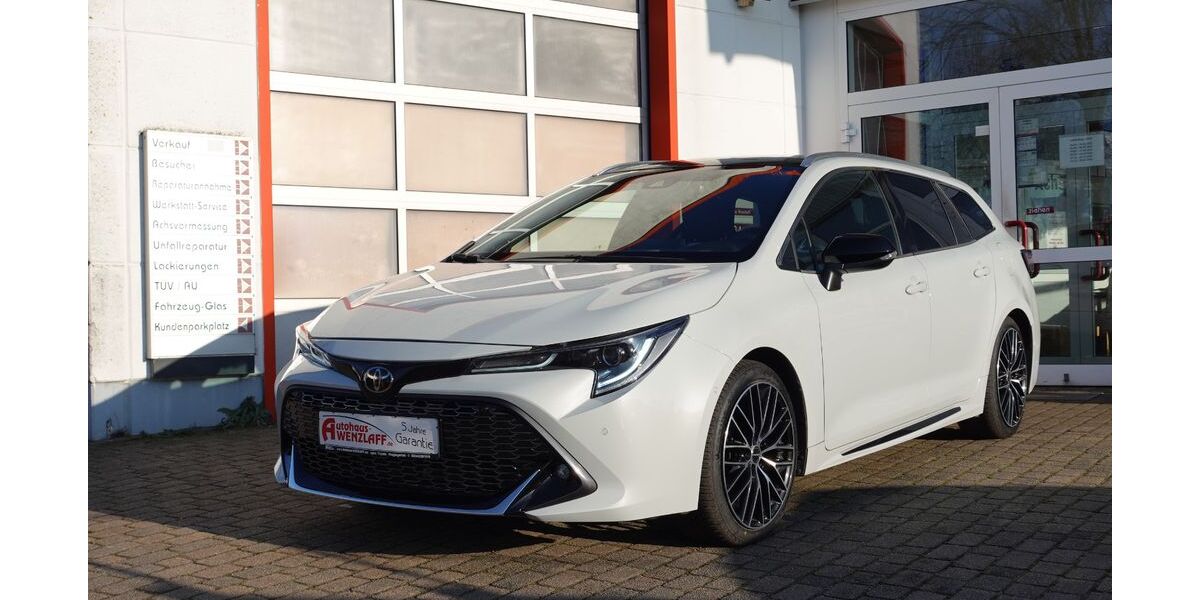 Toyota Corolla 43.584 km 25.900 &euro; Dahlwitz Hoppegarten 15366