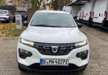 Dacia Spring 15.000 km 9.499 &euro; Berlin 10829