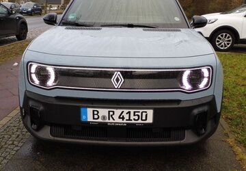 Renault R 4 2.100 km 34.524 &euro; Berlin 13125