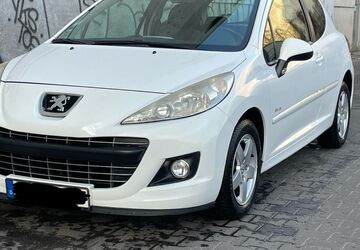 Peugeot 207 106.300 km 3.600 &euro; Berlin 12057