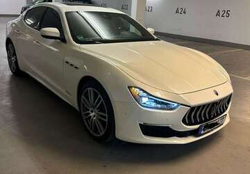 Maserati Ghibli 65.000 km 33.500 &euro; berlin 10783