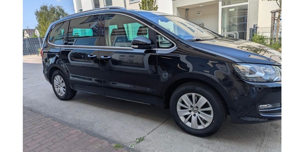 VW Sharan 164.000 km 11.690 &euro; Berlin 12559
