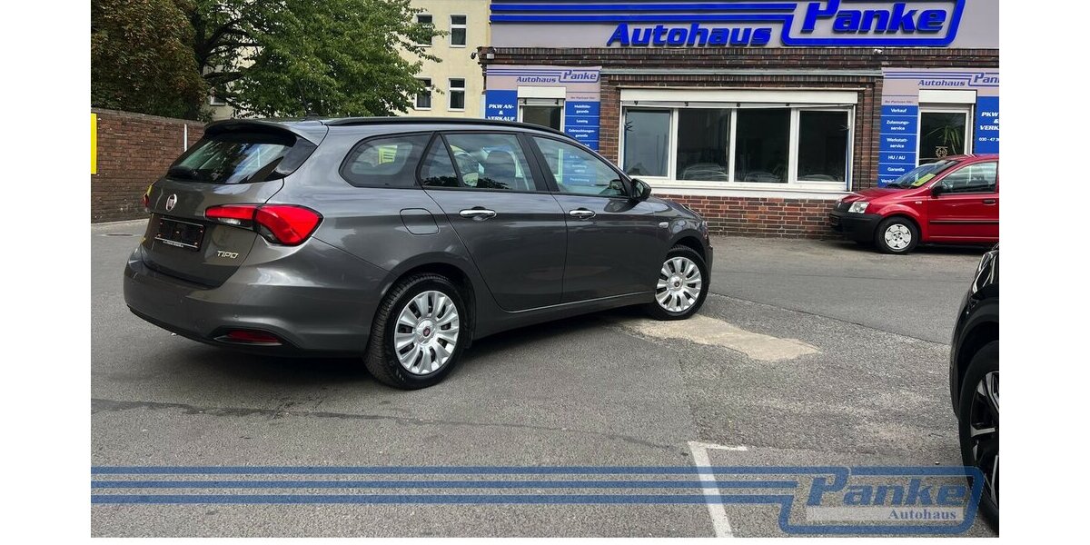 Fiat Tipo 1.4 T-Jet Easy*AHK*SHZ*Klima*NAV*LED*BT* 131.411 km 6.990 &euro; Berlin 13187