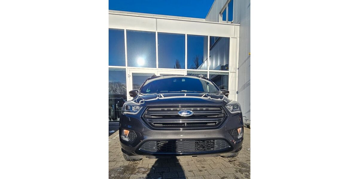 Ford Kuga 37.000 km 18.250 &euro; Berlin 13086