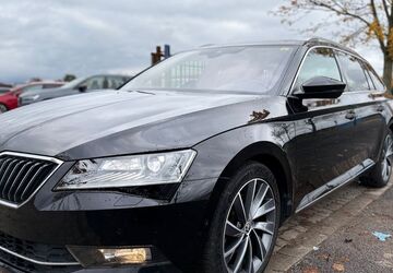 Skoda Superb 124.942 km 16.200 &euro; Mittenwalde 15749