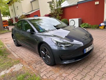 Gebrauchte Tesla Model 3