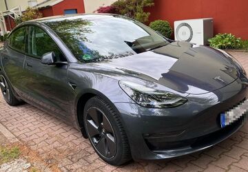 Tesla Model 3 99.000 km 33.990 &euro; Berlin 13465