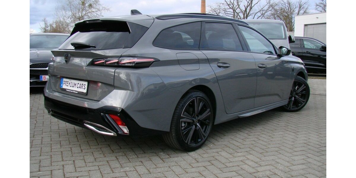 Peugeot 308 1.5 BlueHDi GT Premium ACC LED AHK Pano Focal 14.551 km 27.980 &euro; Falkensee 14612