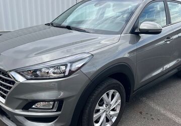 Hyundai TUCSON 112.000 km 13.990 &euro; Berlin 12057
