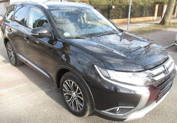 Mitsubishi Outlander 289.000 km 8.800 &euro; Berlin 12357