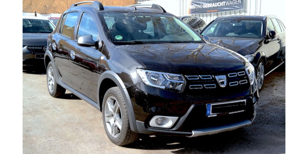 Dacia Sandero 60.000 km 7.900 &euro; Berlin 12683