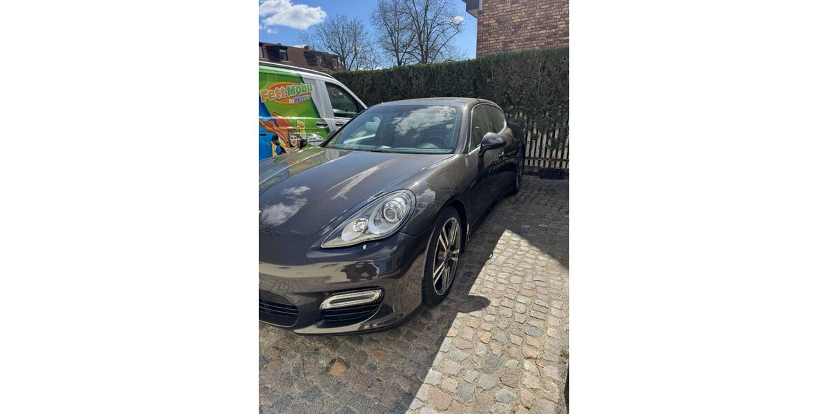 Porsche Panamera 132.000 km 29.900 &euro; Berlin 12309