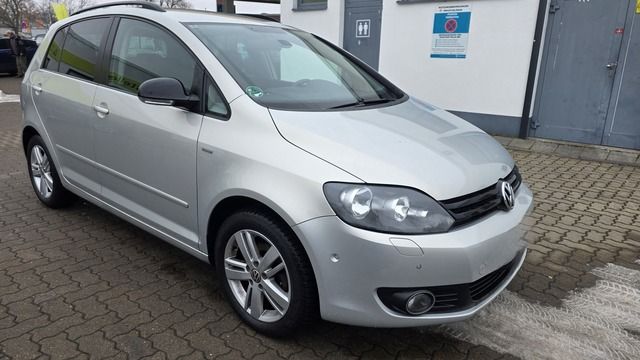 VW Golf 109.000 km 7.690 &euro; Berlin 12347
