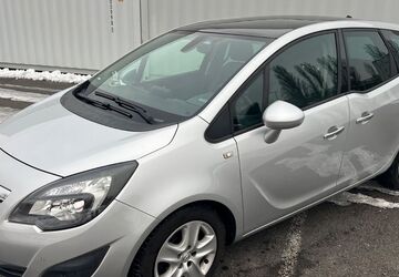 Opel Meriva 248.000 km 2.800 &euro; Berlin 12057