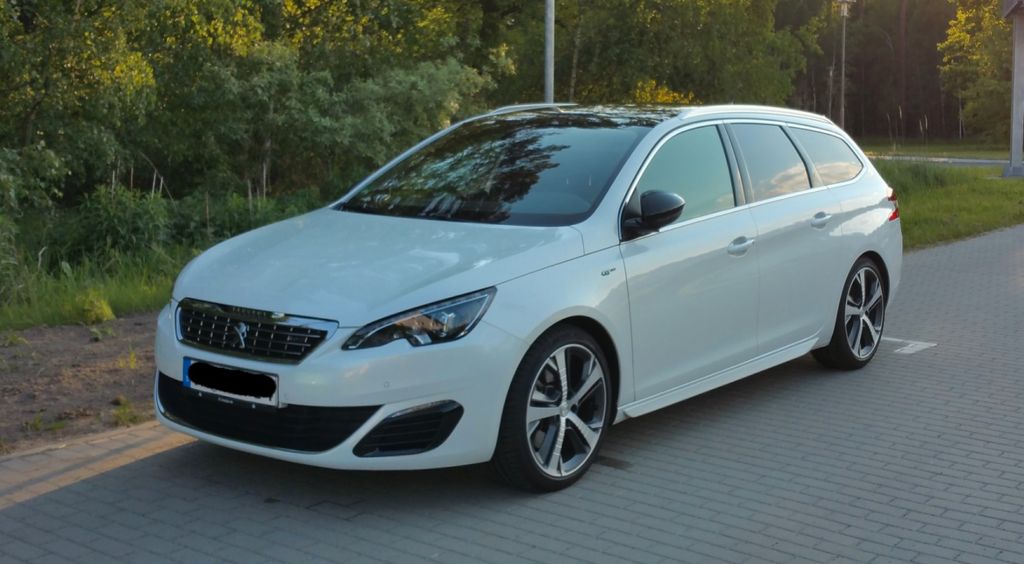 Peugeot 308 84.000 km 13.999 &euro; Ludwigsfelde 14974