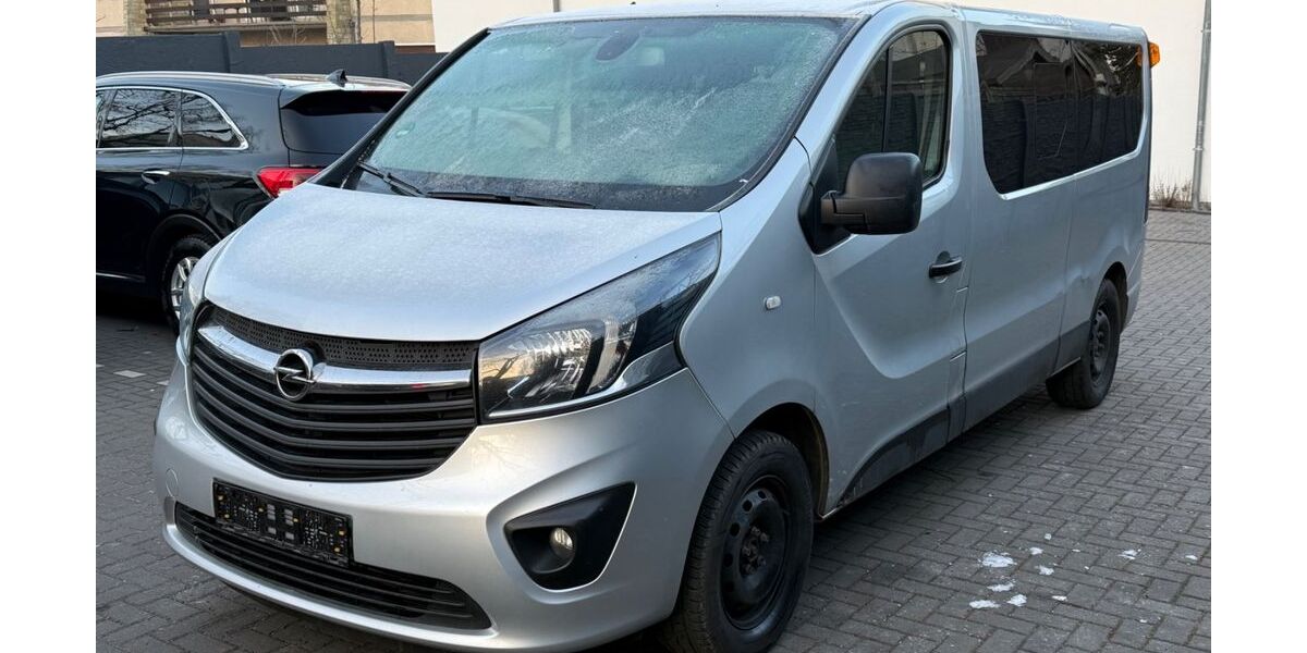 Opel Vivaro 496.000 km 6.400 &euro; Berlin 12351