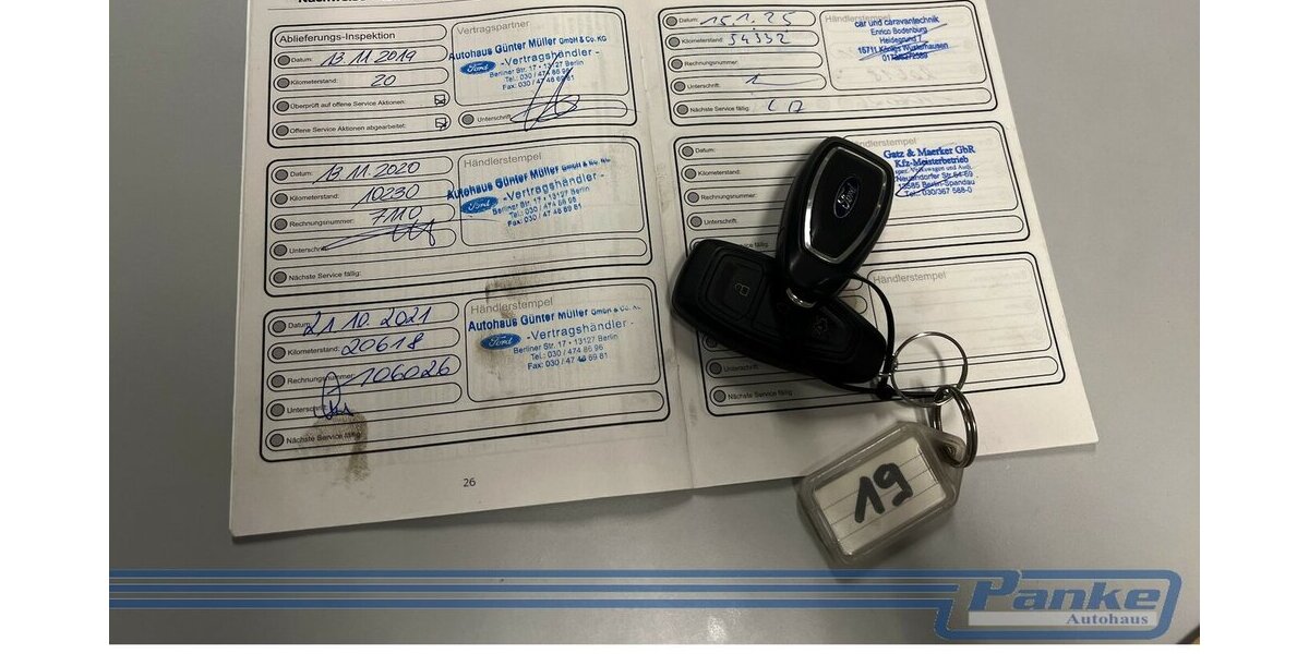 Ford Kuga Automatik*Navi*Carplay*SHZ*Tempo* 63.647 km 14.990 &euro; Berlin 13187