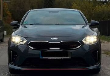 Kia pro ceed / ProCeed 104.000 km 18.999 &euro; berlin 13089
