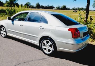 Toyota Avensis 176.887 km 2.600 &euro; Berlin 13629