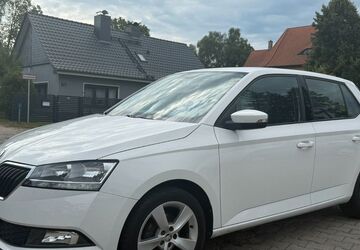Skoda Fabia 40.162 km 13.200 &euro; Niederlehme 15713