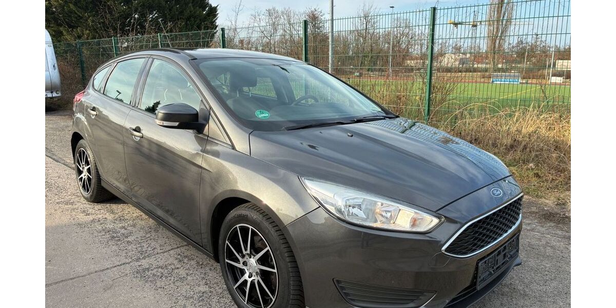 Ford Focus 112.000 km 4.995 &euro; Berlin 12524