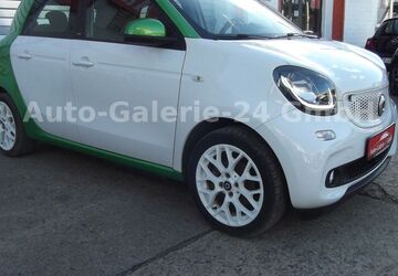 Smart ForFour 23.000 km 8.699 &euro; Berlin 12277