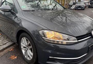 VW Golf 220.000 km 8.990 &euro; Berlin 12109