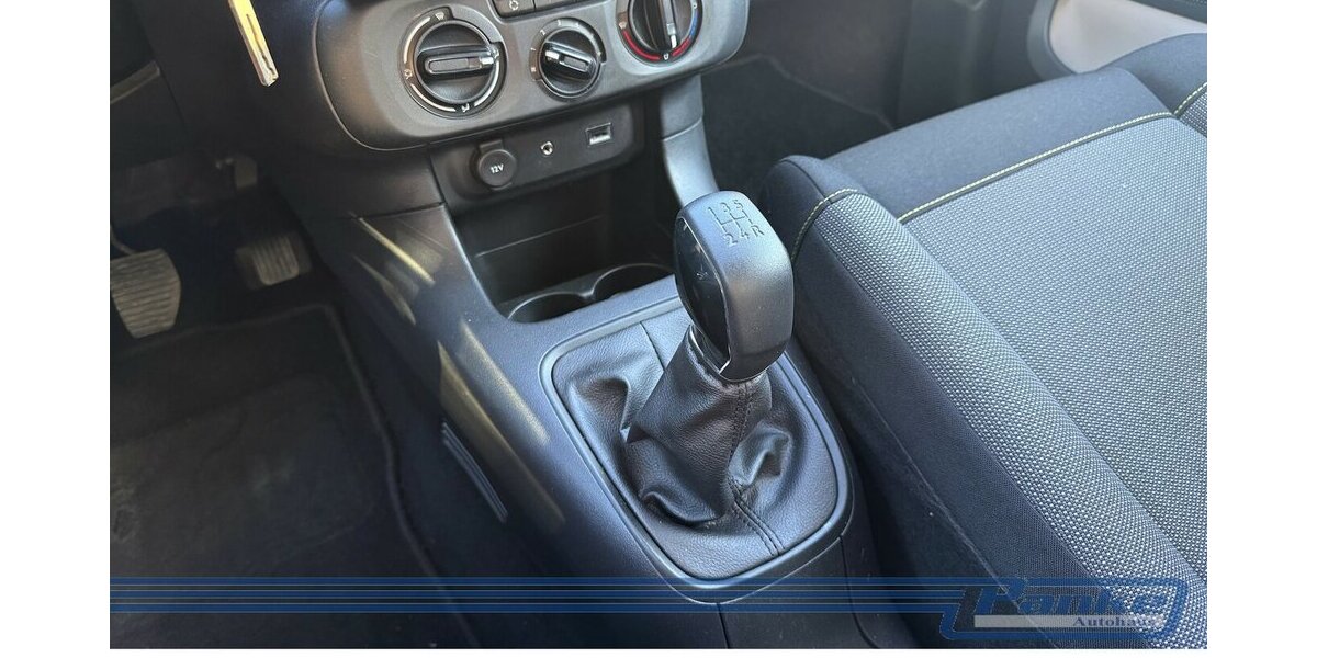 Citroen C3 1.2 PT 82 Feel*LED*BT*Tempo*8Reifen*SpurH* 84.089 km 7.990 &euro; Berlin 13187