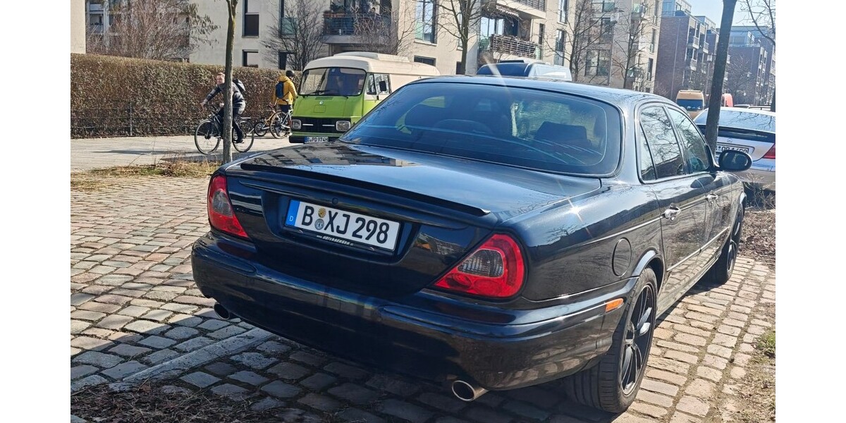 Jaguar XJ 388.000 km 4.999 &euro; Berlin 10178
