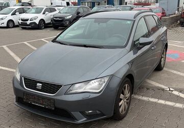 Seat Leon 152.751 km 4.700 &euro; MITTENWALDE 15749