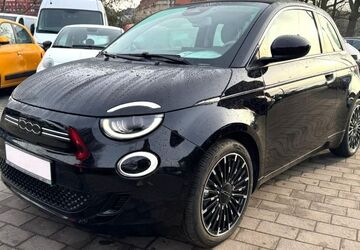 Fiat 500e 7.880 km 22.999 &euro; Berlin 10829