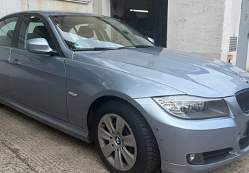 BMW 320 i E90 1.Hand 30185 KM! Sitzheizung PDC 30.083 km 9.999 &euro; Berlin 10247