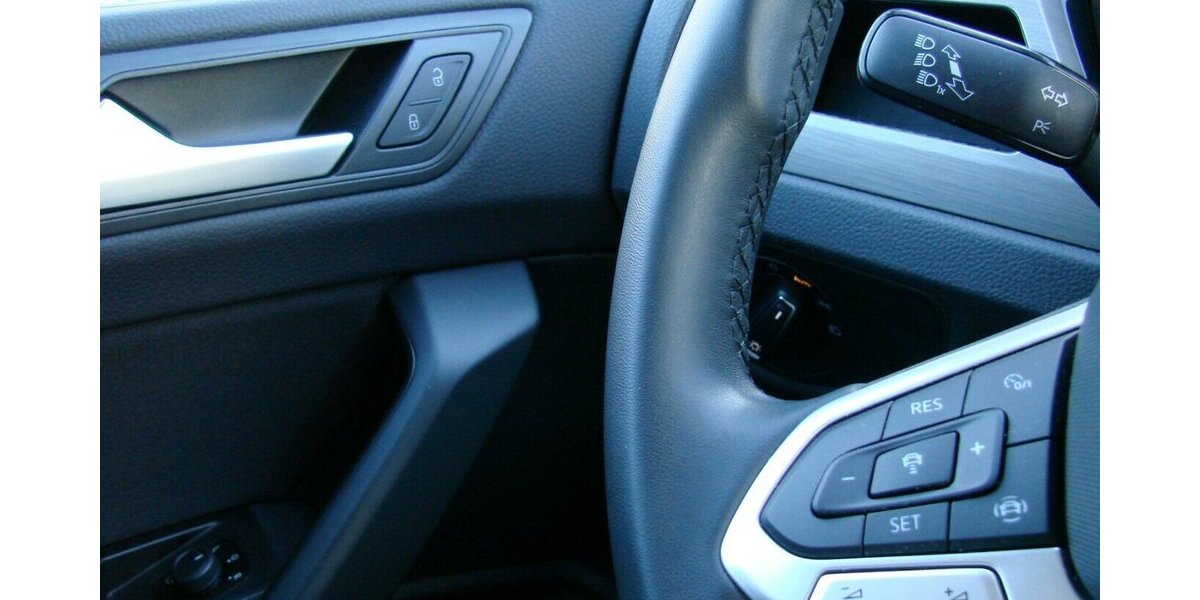 VW Touran 1.5TSI Comfortline 7-Sitzer ACC Standheizun 18.601 km 31.980 &euro; Falkensee 14612