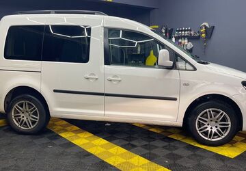 VW Caddy 256.000 km 8.000 &euro; berlin 13627