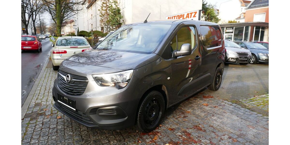 Opel Combo 116.210 km 7.950 &euro; Berlin-Tempelhof 12105